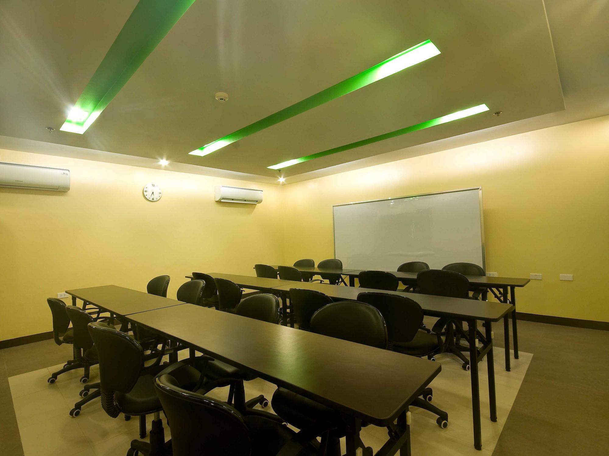 Go Hotels Dumaguete Dumaguete City Eksteriør bilde
